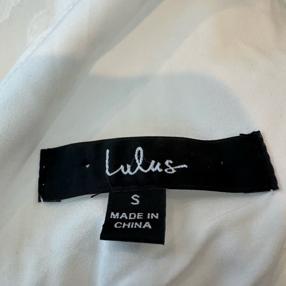 Lulu's White Flutter Sleeve Mini Dress Size Small - Picture 8 of 9